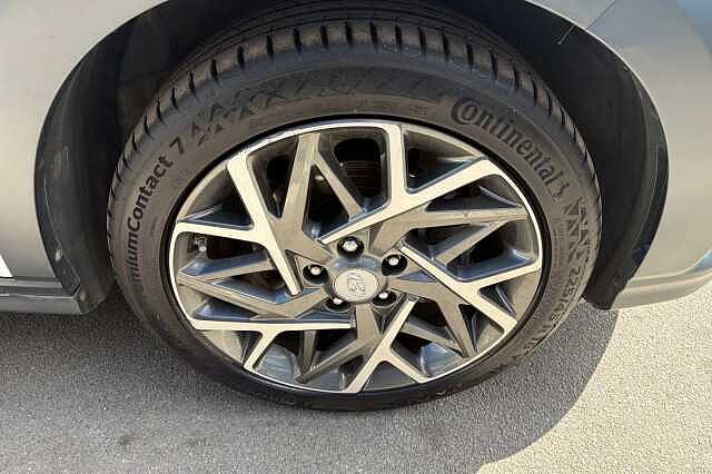 Hyundai KONA 1.6 GDi Hybrid Ultimate 5dr DCT