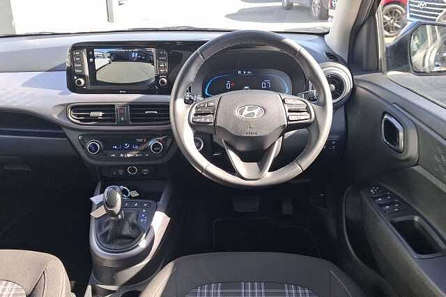 Hyundai i10 1.0 [63] Premium 5dr Auto [Nav]