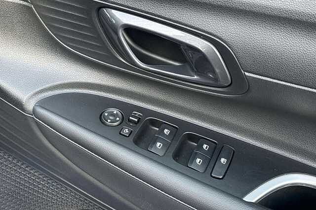 Hyundai I20 1.0T GDi 48V MHD Premium 5dr DCT Blue
