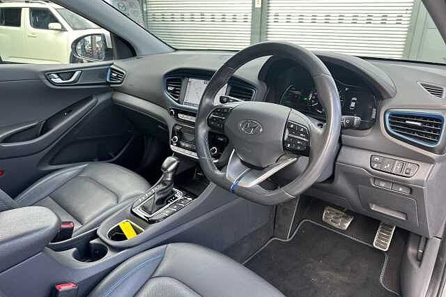 Hyundai IONIQ 1.6 GDi Hybrid Premium SE 5dr DCT