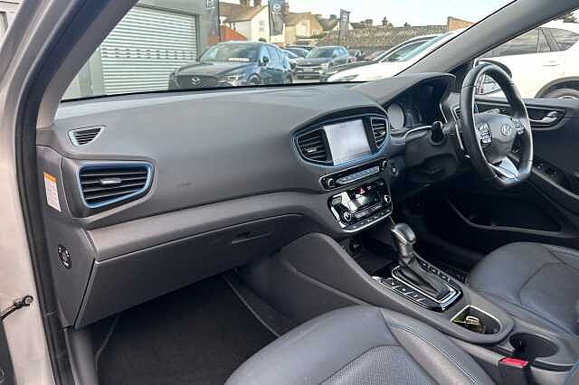 Hyundai IONIQ 1.6 GDi Hybrid Premium SE 5dr DCT