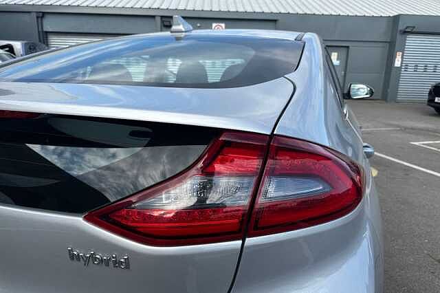 Hyundai IONIQ 1.6 GDi Hybrid Premium SE 5dr DCT
