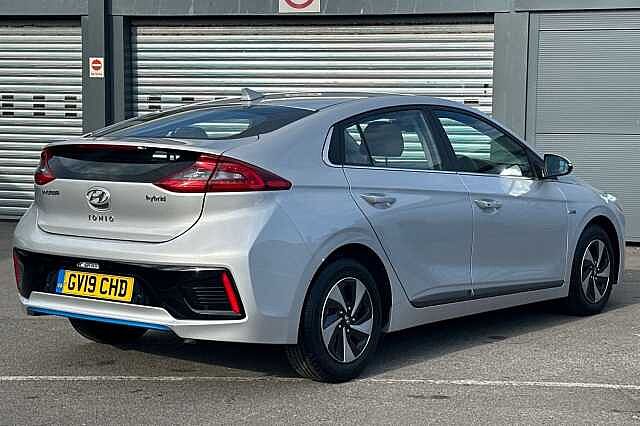 Hyundai IONIQ 1.6 GDi Hybrid Premium SE 5dr DCT