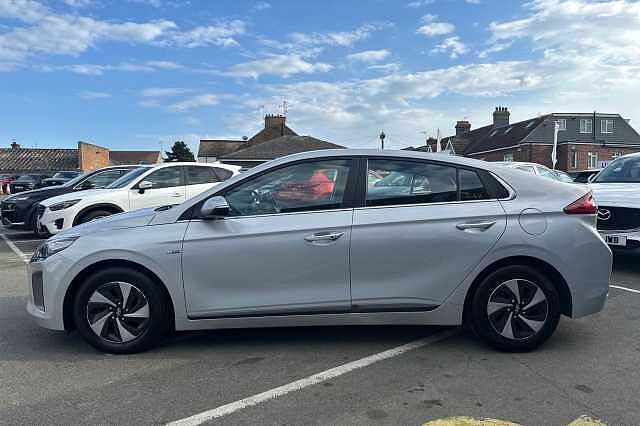 Hyundai IONIQ 1.6 GDi Hybrid Premium SE 5dr DCT