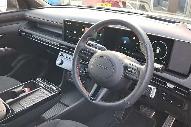 Hyundai TUCSON 1.6T Hybrid N Line S 5dr Auto Silver