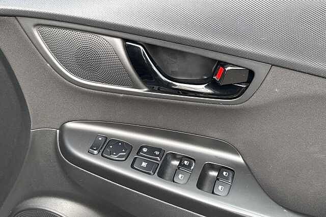 Hyundai KONA 1.6 GDi Hybrid Premium 5dr DCT
