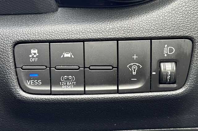 Hyundai KONA 1.6 GDi Hybrid Premium 5dr DCT