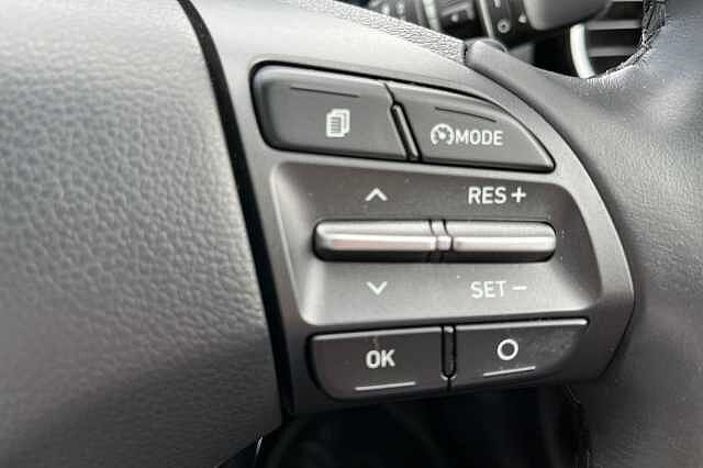 Hyundai KONA 1.6 GDi Hybrid Premium 5dr DCT