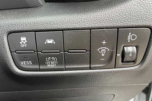Hyundai KONA 1.6 GDi Hybrid Premium 5dr DCT
