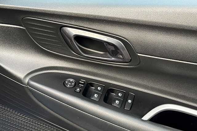 Hyundai BAYON 1.0 TGDi 48V MHEV Premium 5dr