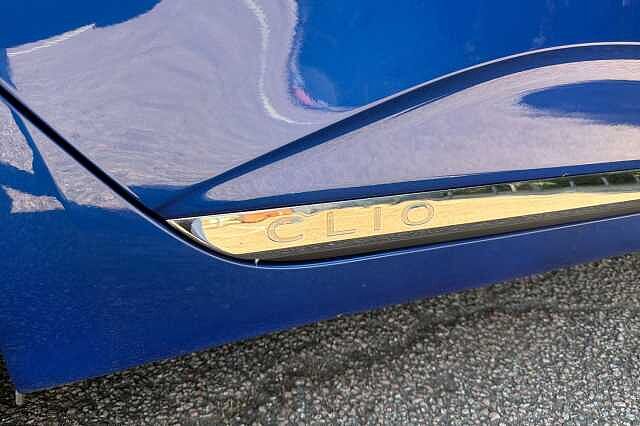 Renault Clio 1.6 E-TECH Hybrid 140 S Edition 5dr Auto