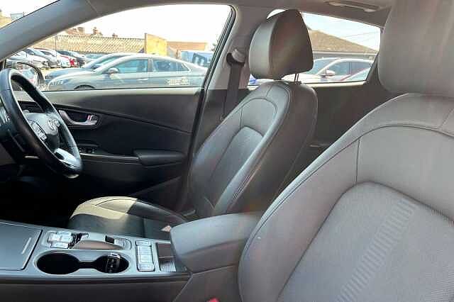 Hyundai KONA 150kW Ultimate 64kWh 5dr Auto Black