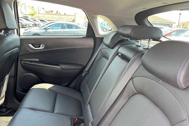 Hyundai KONA 150kW Ultimate 64kWh 5dr Auto Black