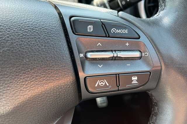 Hyundai KONA 150kW Ultimate 64kWh 5dr Auto Black