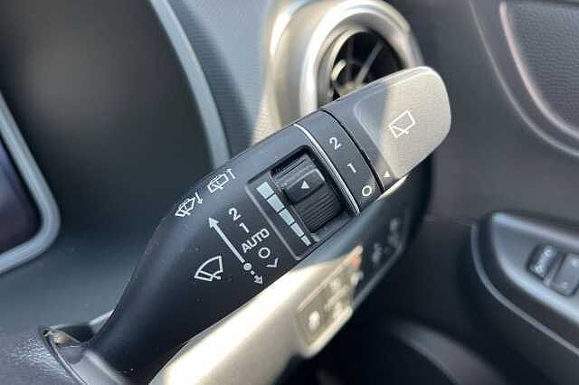 Hyundai KONA 150kW Ultimate 64kWh 5dr Auto Black