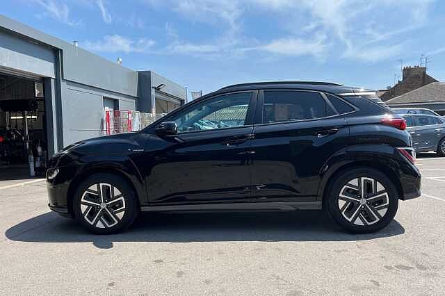 Hyundai KONA 150kW Ultimate 64kWh 5dr Auto Black