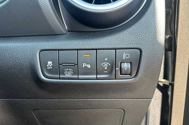 Hyundai KONA 1.6 GDi Hybrid Premium 5dr DCT