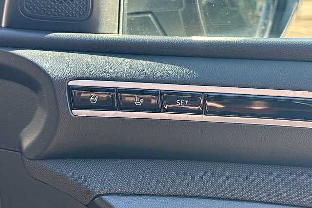 Hyundai TUCSON 1.6 TGDi Hybrid 230 Ultimate 5dr 2WD Auto Brown