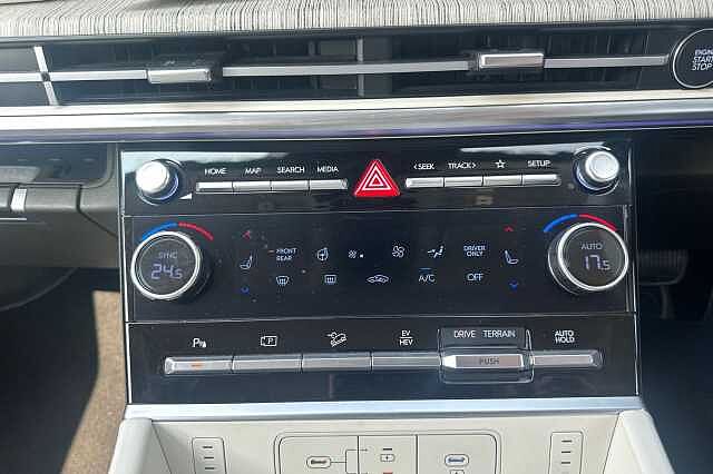 Hyundai SANTA FE 1.6 TGDi Plug-in Hybrid Ultimate 5dr 4WD Auto