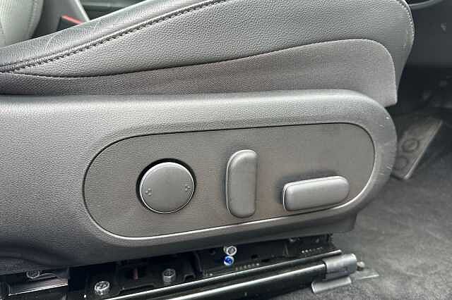 Hyundai KONA 1.6 GDi Hybrid Ultimate 5dr DCT