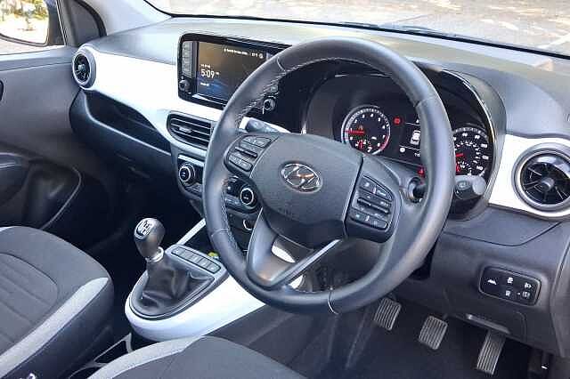 Hyundai i10 1.2 MPi Premium 5dr
