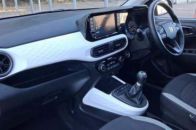 Hyundai i10 1.2 MPi Premium 5dr