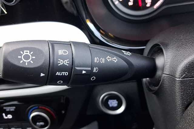 Hyundai i10 1.2 MPi Premium 5dr