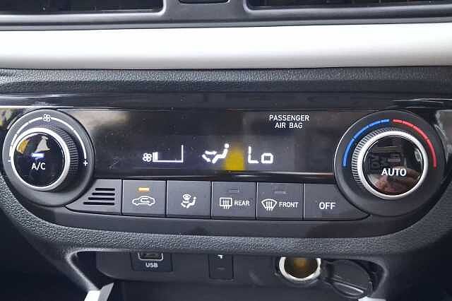 Hyundai i10 1.2 MPi Premium 5dr