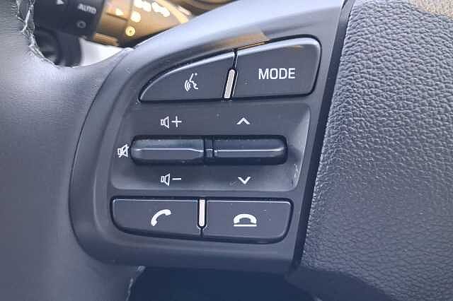 Hyundai i10 1.2 MPi Premium 5dr