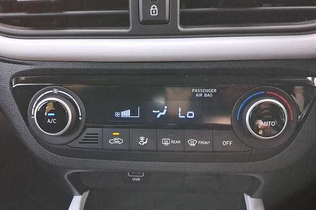Hyundai i10 1.2 MPi Premium 5dr Auto