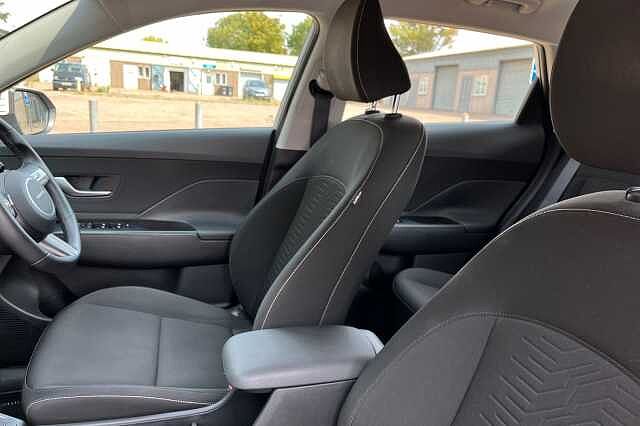 Hyundai KONA 160kW Advance 65kWh 5dr Auto