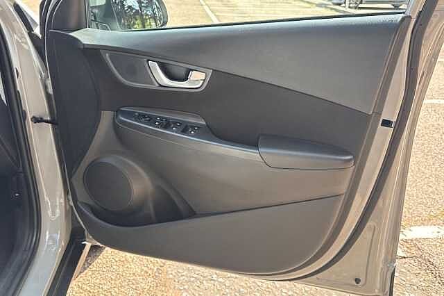 Hyundai KONA 1.6 GDi Hybrid SE Connect 5dr DCT