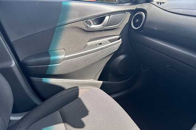 Hyundai KONA 1.6 GDi Hybrid SE Connect 5dr DCT