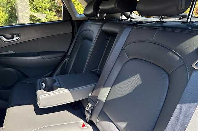 Hyundai KONA 1.6 GDi Hybrid Ultimate 5dr DCT
