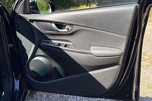 Hyundai KONA 1.6 GDi Hybrid Ultimate 5dr DCT