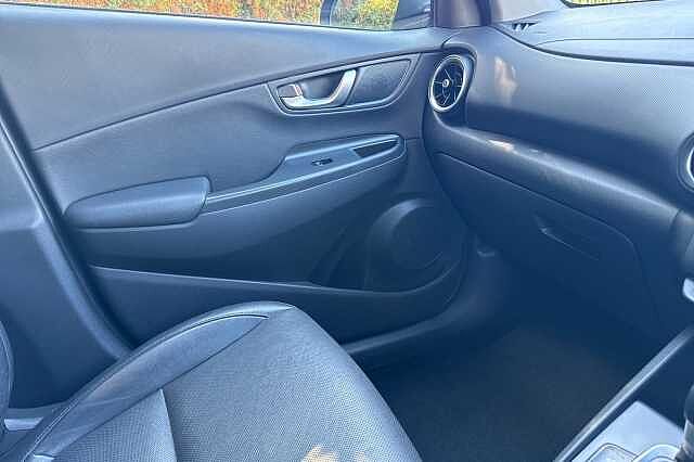 Hyundai KONA 1.6 GDi Hybrid Ultimate 5dr DCT