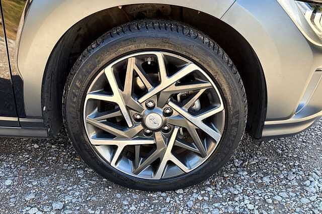 Hyundai KONA 1.6 GDi Hybrid Ultimate 5dr DCT
