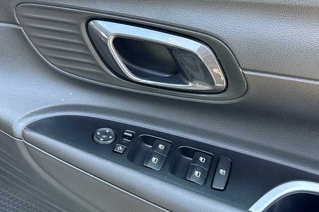 Hyundai BAYON 1.0 T-GDi (100ps) Premium