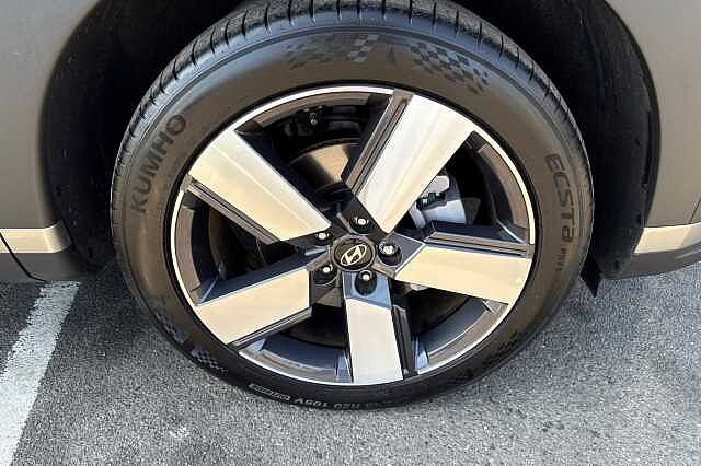 Hyundai Santa Fe 1.6 TGDi Plug-in Hybrid Premium 5dr 4WD Auto