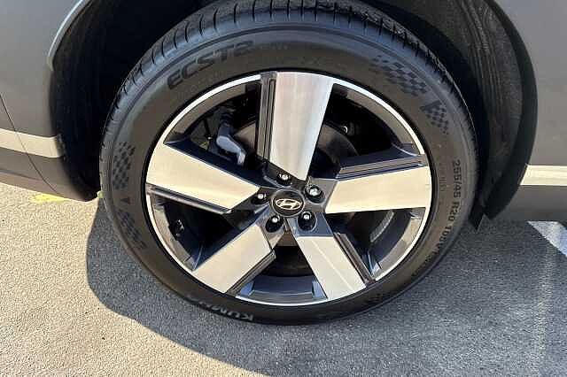 Hyundai Santa Fe 1.6 TGDi Plug-in Hybrid Premium 5dr 4WD Auto