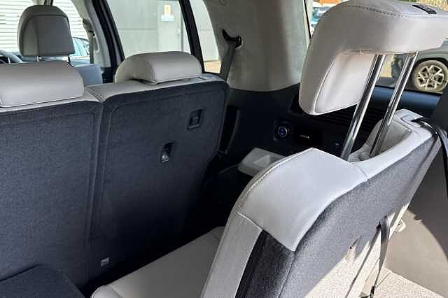 Hyundai Santa Fe 1.6 TGDi Plug-in Hybrid Premium 5dr 4WD Auto