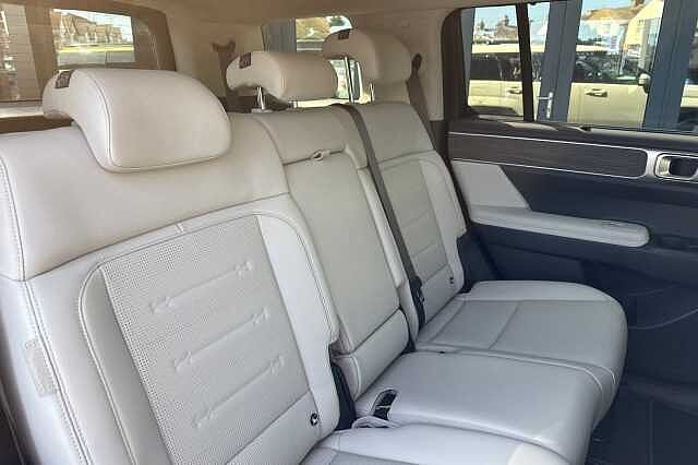 Hyundai Santa Fe 1.6 TGDi Plug-in Hybrid Premium 5dr 4WD Auto