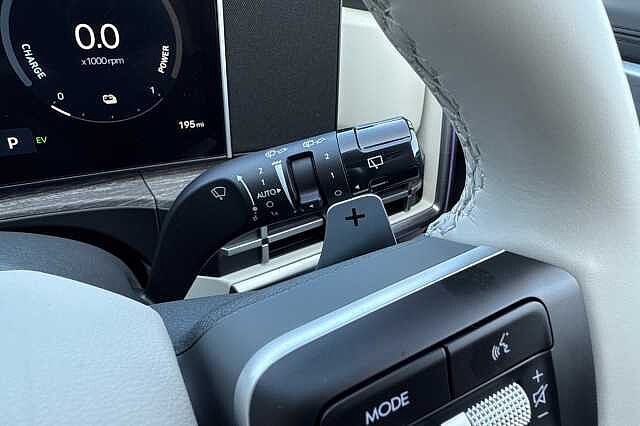 Hyundai Santa Fe 1.6 TGDi Plug-in Hybrid Premium 5dr 4WD Auto