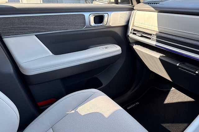 Hyundai Santa Fe 1.6 TGDi Plug-in Hybrid Premium 5dr 4WD Auto