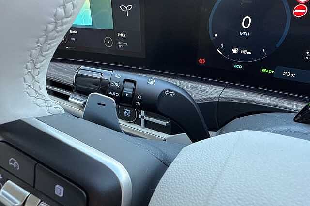 Hyundai Santa Fe 1.6 TGDi Plug-in Hybrid Premium 5dr 4WD Auto