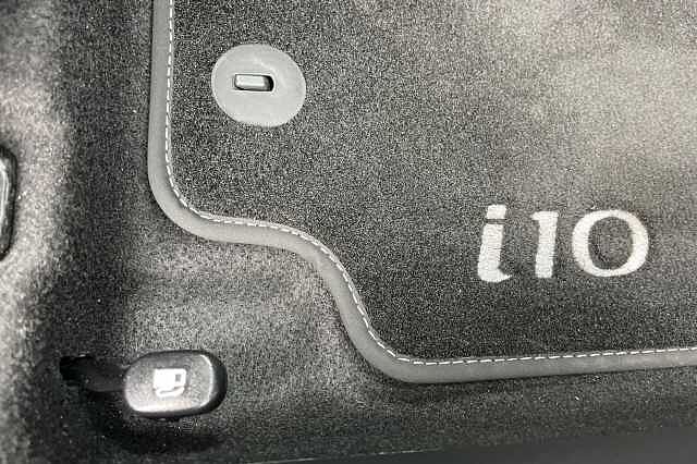 Hyundai I10 1.0 Advance 5dr Auto White