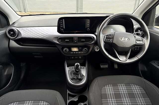 Hyundai i10 1.0 [63] Premium 5dr Auto [Nav]