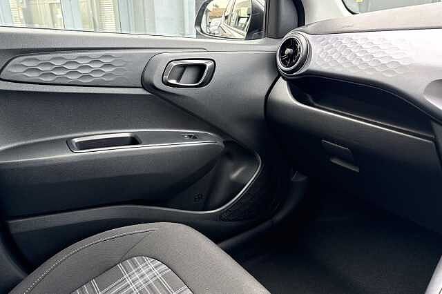 Hyundai i10 1.0 [63] Premium 5dr Auto [Nav]