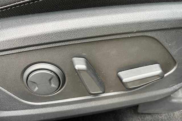 Hyundai TUCSON 1.6T Plug-in Hybrid Premium 5dr 4WD Auto