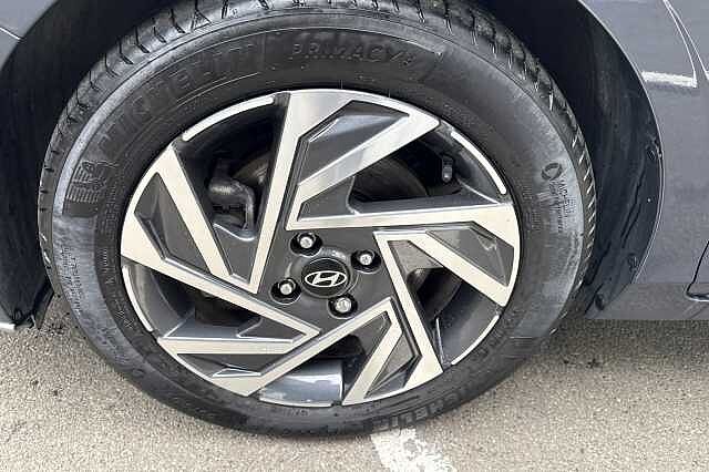 Hyundai i20 1.0T GDi Advance 5dr